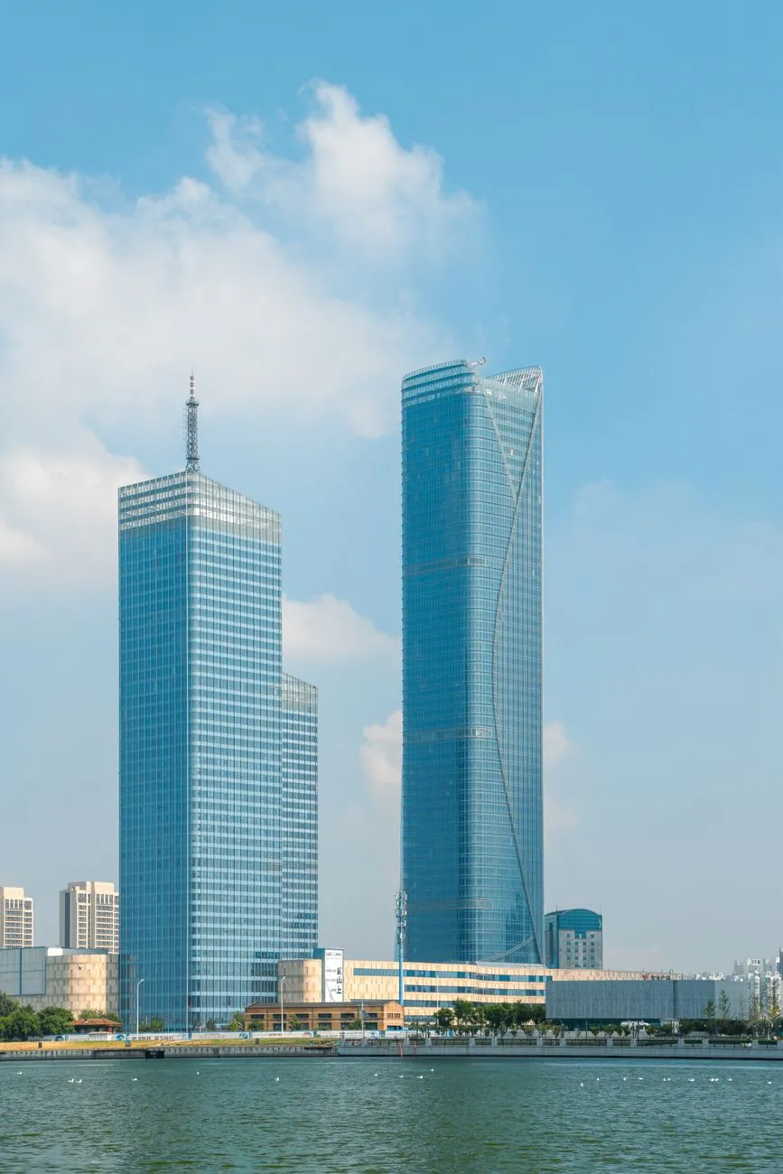 2024深圳设计公司服务价格对比：室内设计与平面设计报价指南