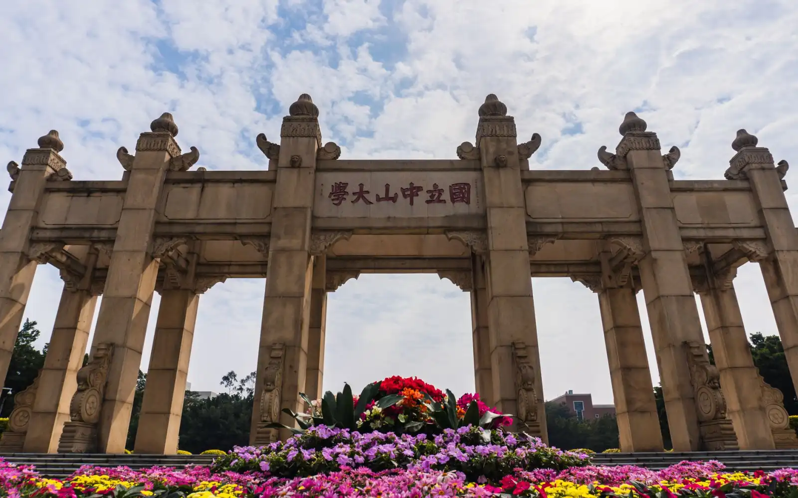 2024深圳商业空间室内设计趋势与高园顿设计服务方案解析